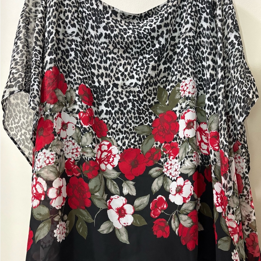 Alyx Women's Floral Print Top - Red and Black - Picture 3 of 5